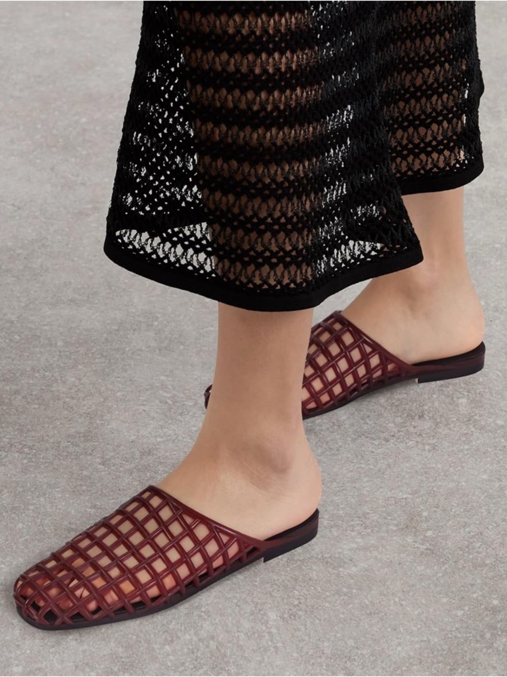 Yellhum Win Red Mesh Jelly Mules for Women Clear Hollow Closed Toe Flat Size7